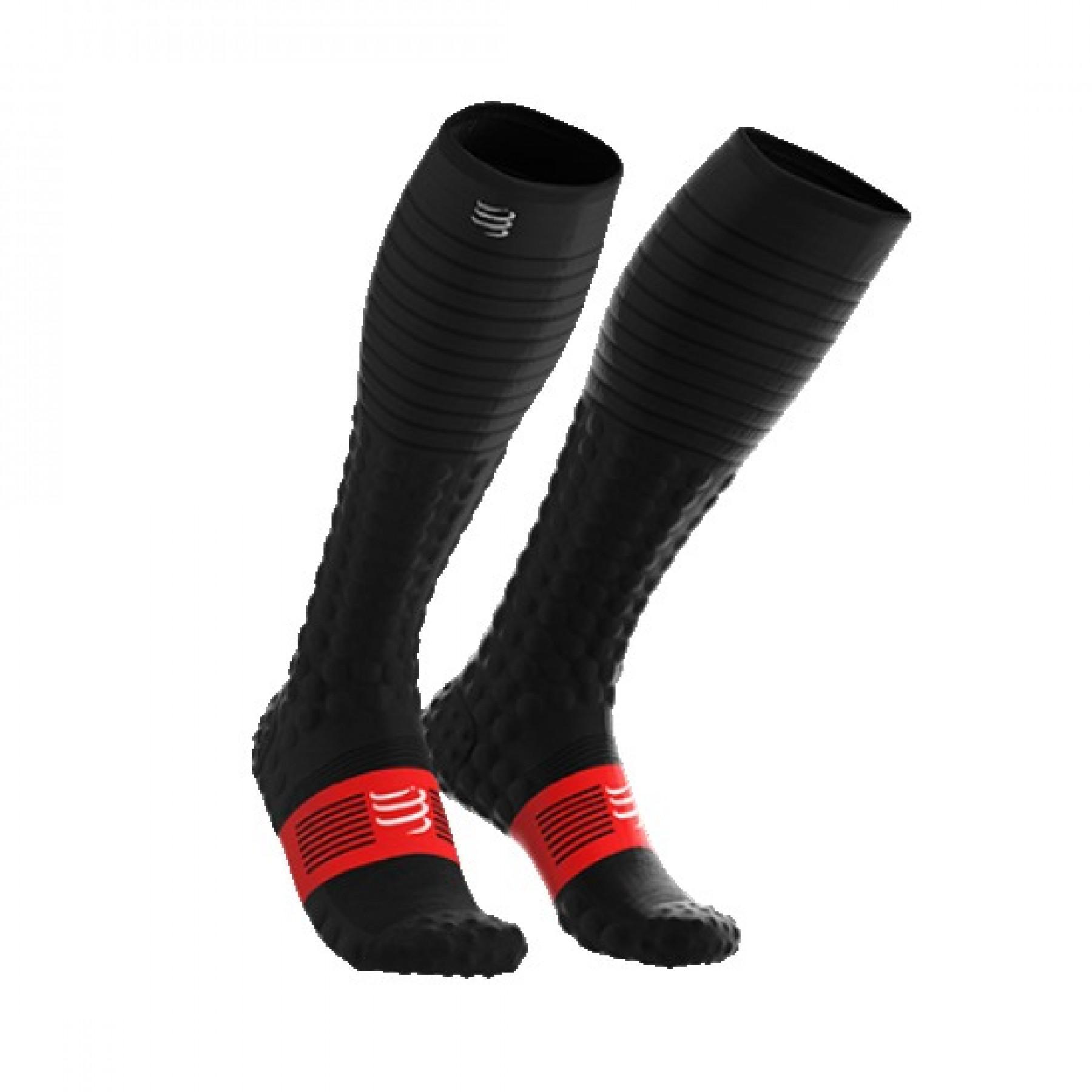 Chaussettes hautes Compressport full recovery