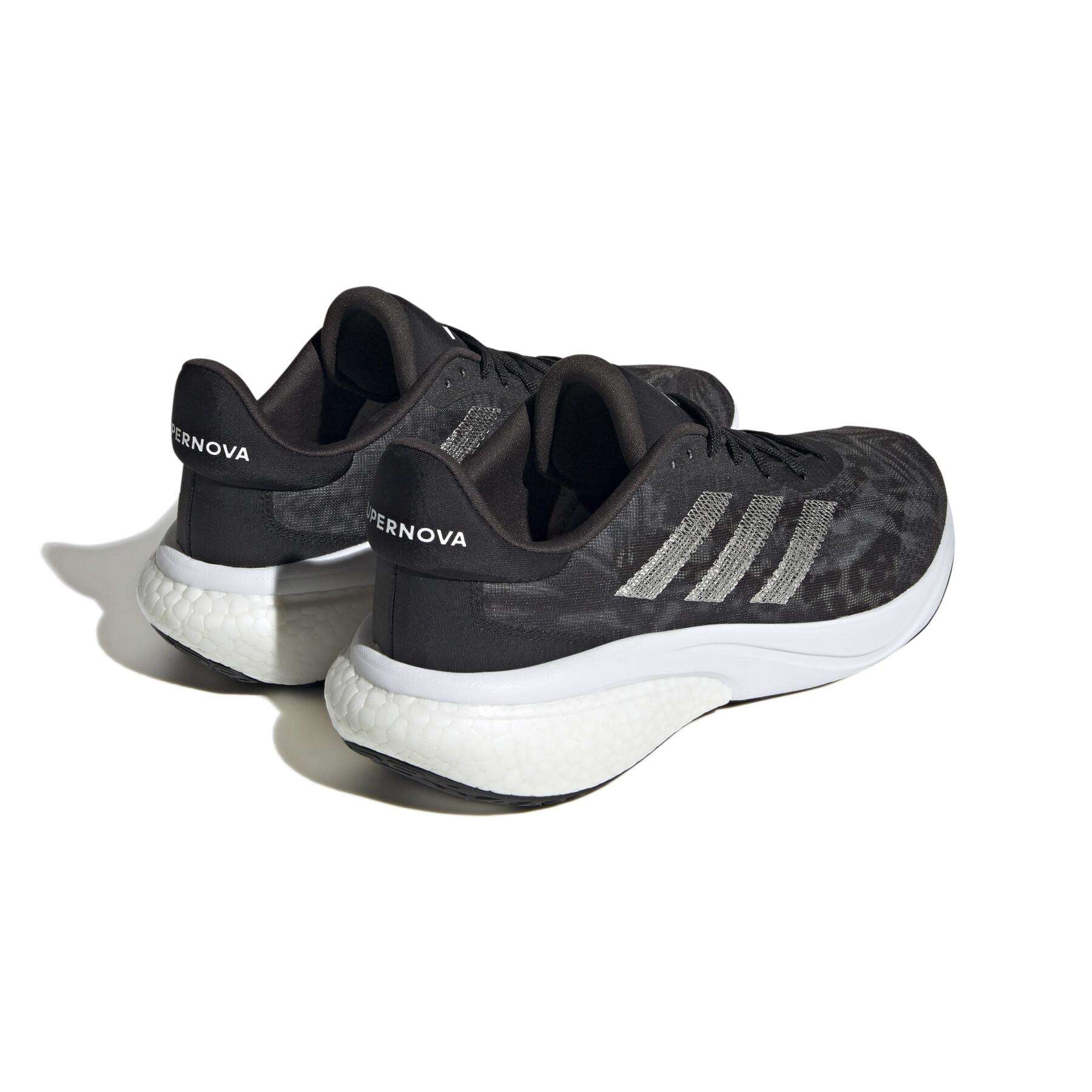 Chaussures de running adidas Supernova 3