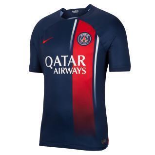 Le maillot domicile du PSG 2023-2024 en vente en mai ?